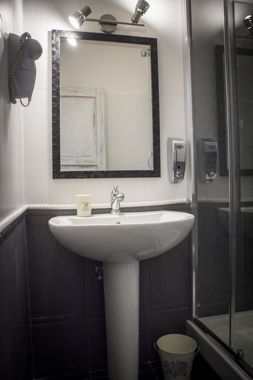La Peonia Bed & Breakfast Napoli Oda fotoğraf