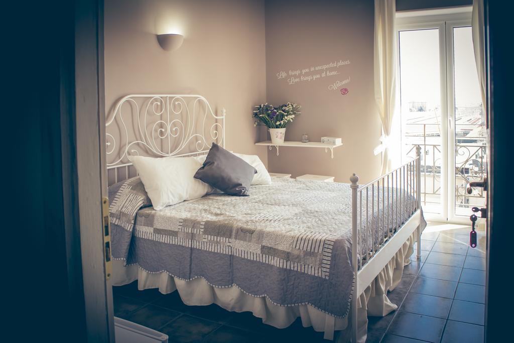 La Peonia Bed & Breakfast Napoli Oda fotoğraf